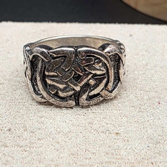 Other - Intricate Silver Men's Ring (1340)